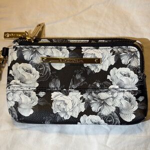 Betsey Johnson wristlet clutch bag